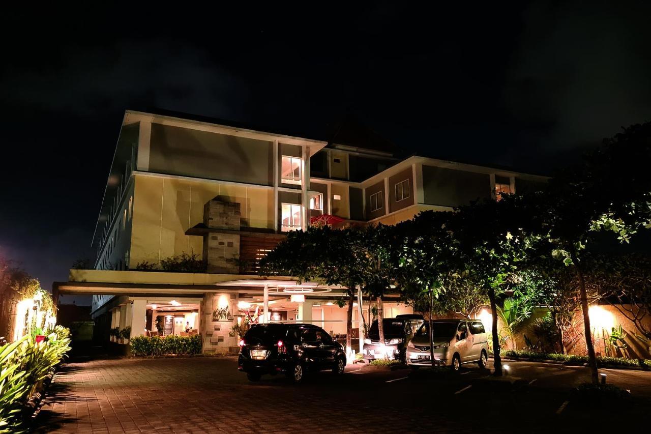 The Kana Kuta Hotel Exterior foto
